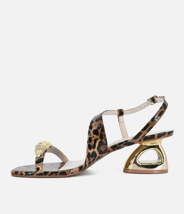 belle-lucy2783141-oversize-footwear-43eu-44eu-45eu-04.jpg
