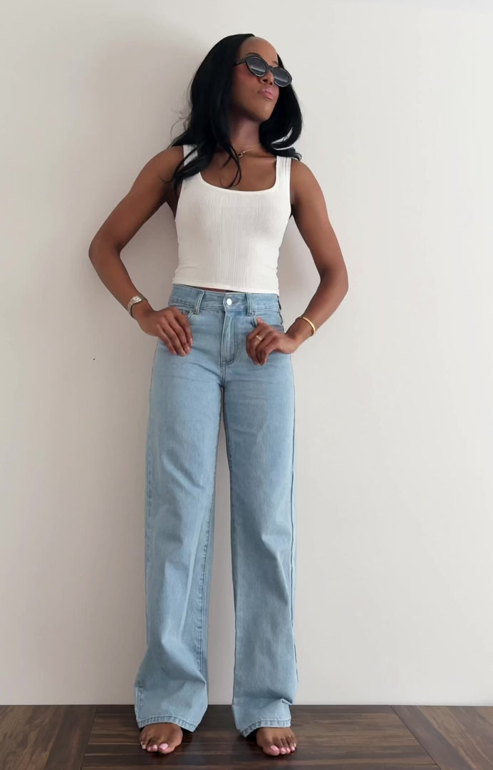 The Core Jeans - Light Wash