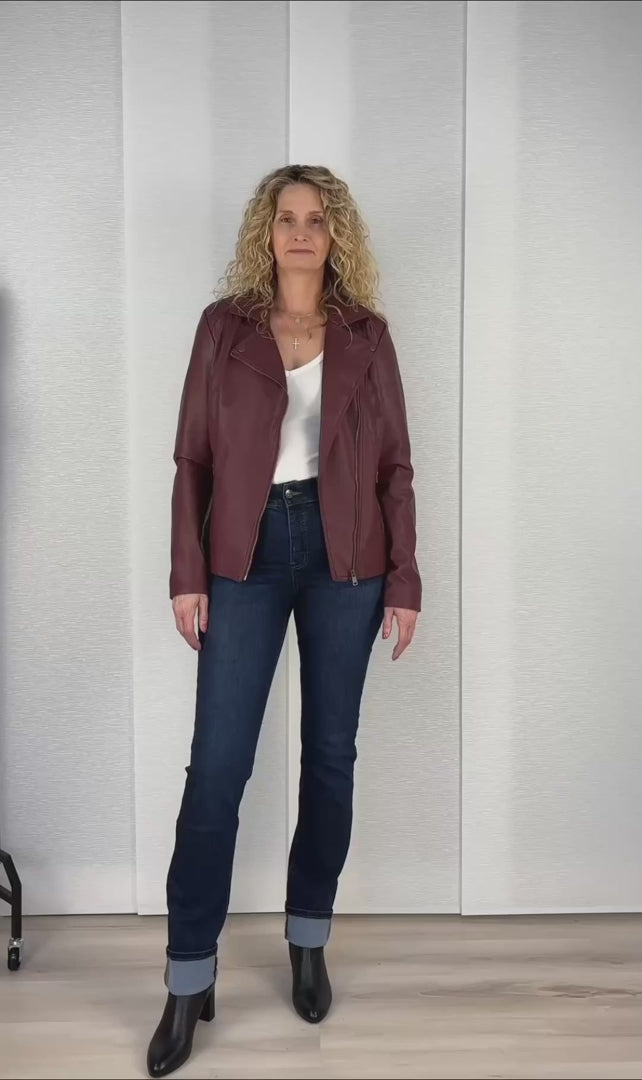 Sophia Curvy Straight Leg Jeans