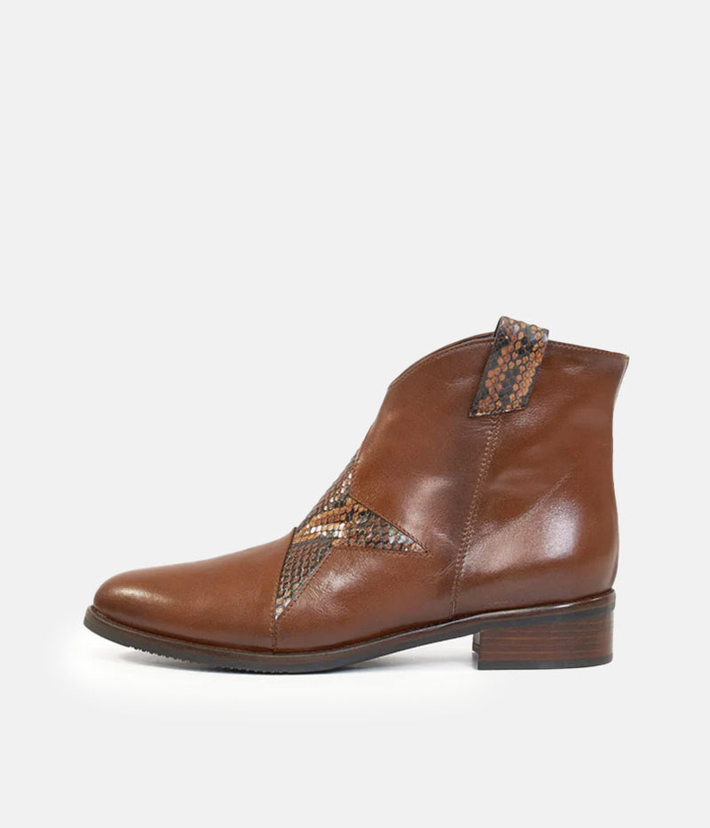 Tall Galls Premium Brown Leather Star Boots