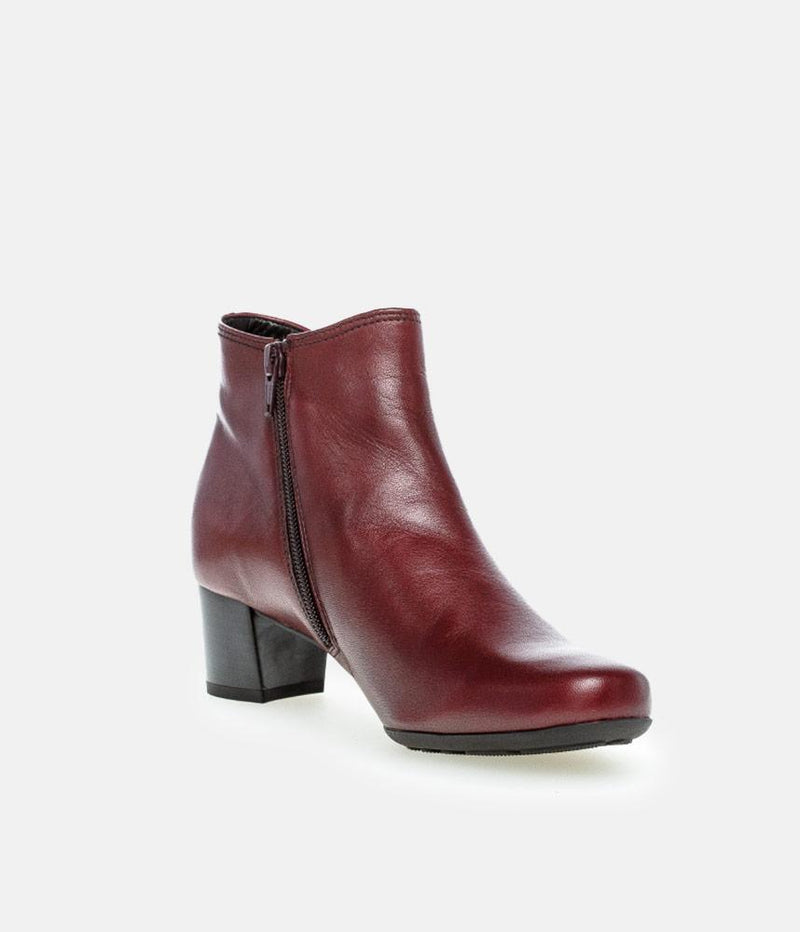 Stylish Gabor Red Ankle Boots