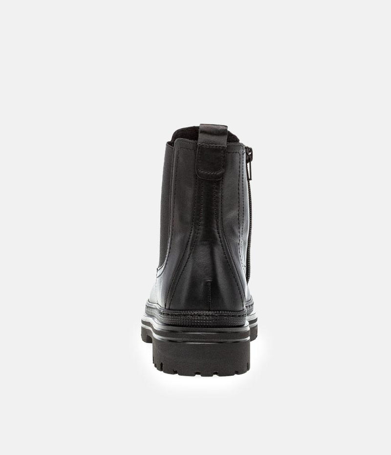 Gabor Fashionable Black Chelsea Style Ankle Boots