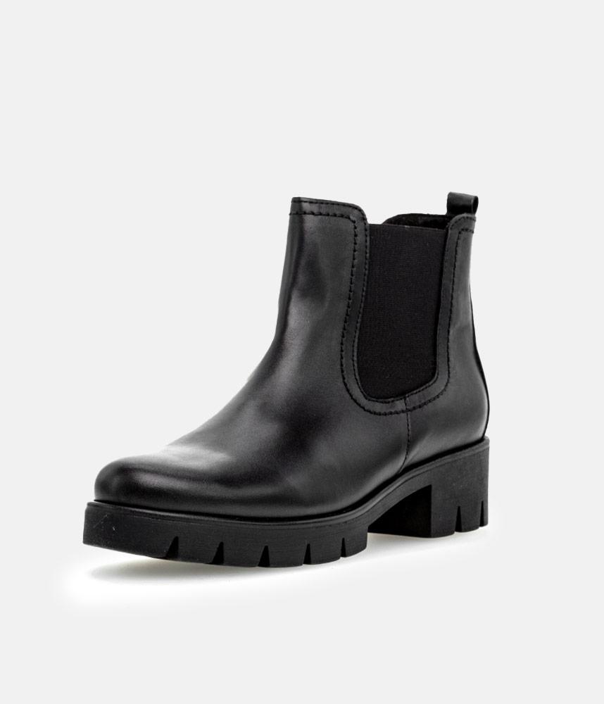 Gabor Chic Black Leather Ankle Boots