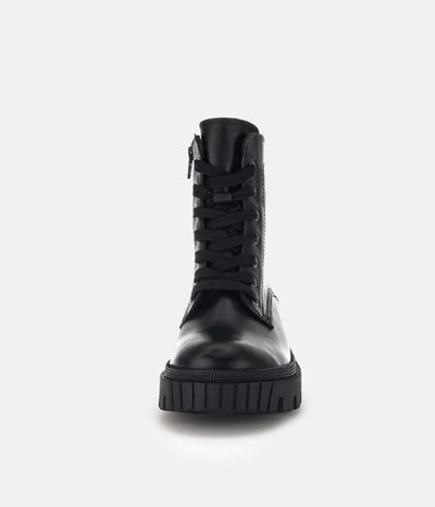 Gabor Versatile Black Leather Ankle Boots