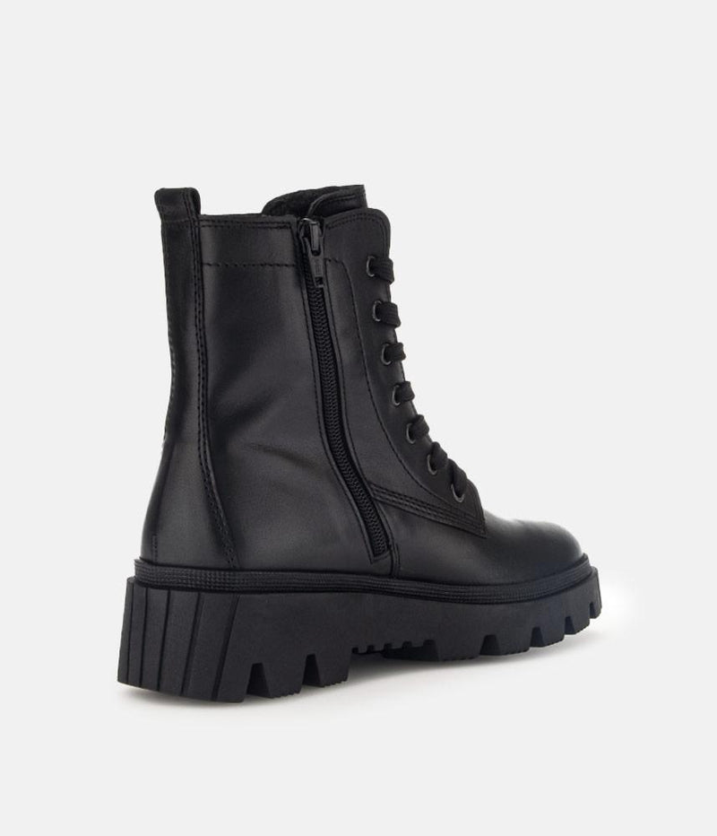 Gabor Versatile Black Leather Ankle Boots