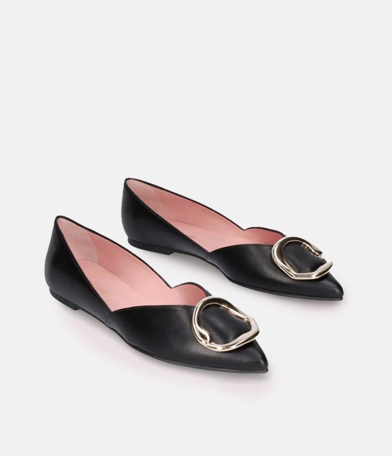 Pretty Ballerina – Chic Black Pointy Toe