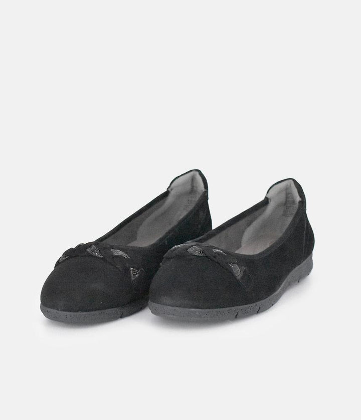 Tamaris Versatile Black Suede Round Toe Flats