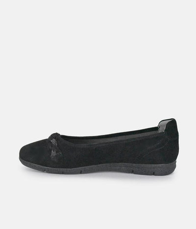 Tamaris Versatile Black Suede Round Toe Flats