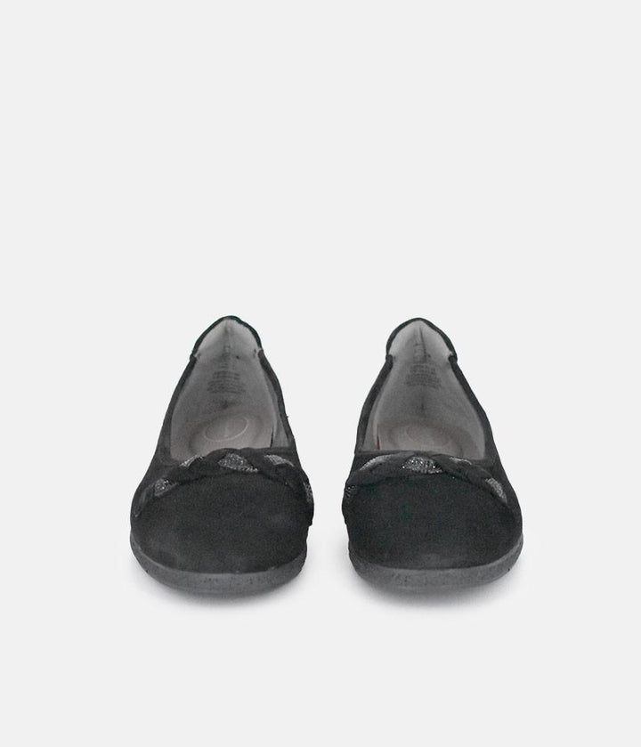 Tamaris Versatile Black Suede Round Toe Flats