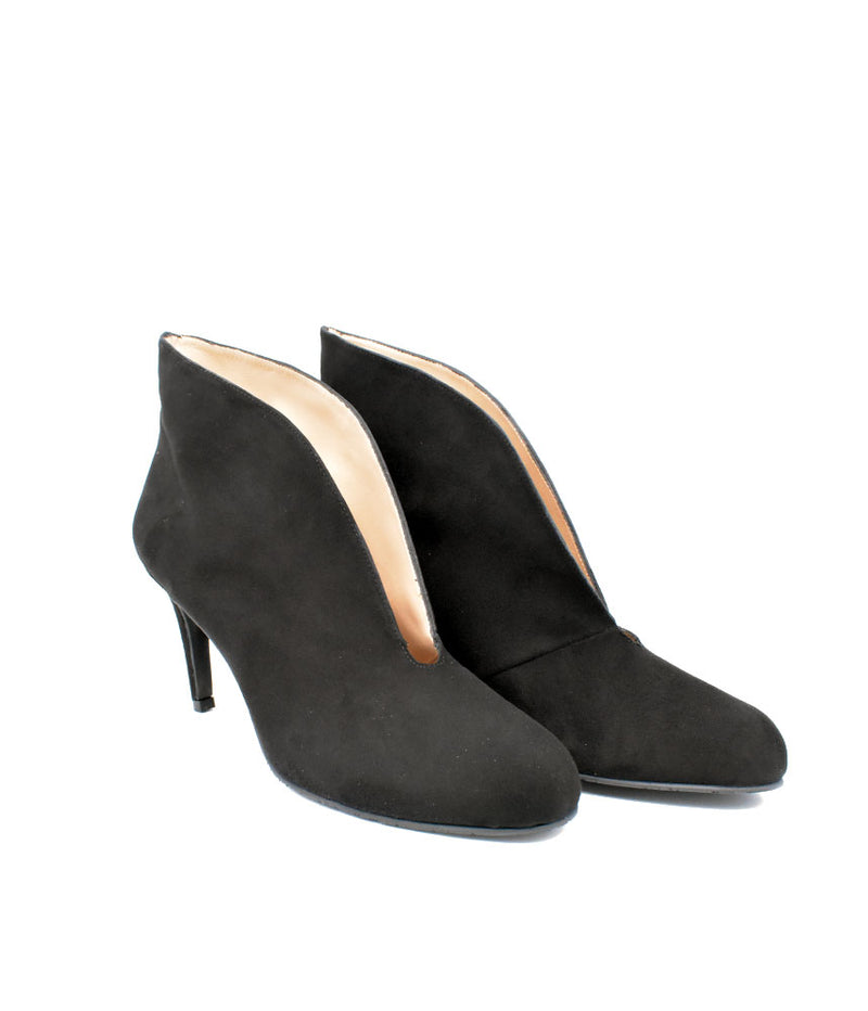 Elegant Black Suede V Cut Heeled Shoe Boot
