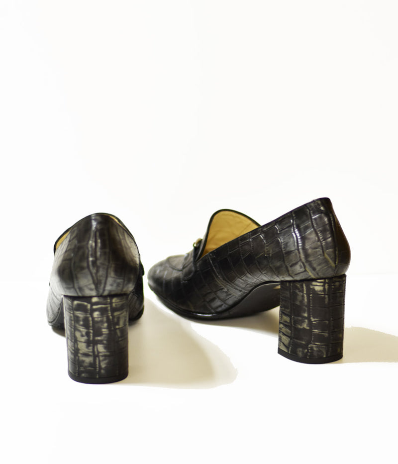 Luxurious Classic Block Heel Loafer