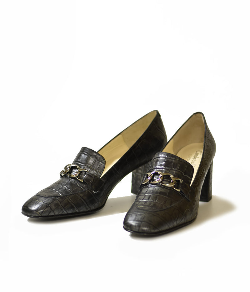 Luxurious Classic Block Heel Loafer